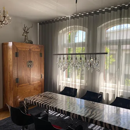 Apartamento Helsinki 2 *